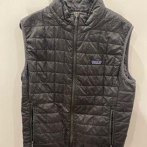 Men’s Black Nano Puff Vest size small